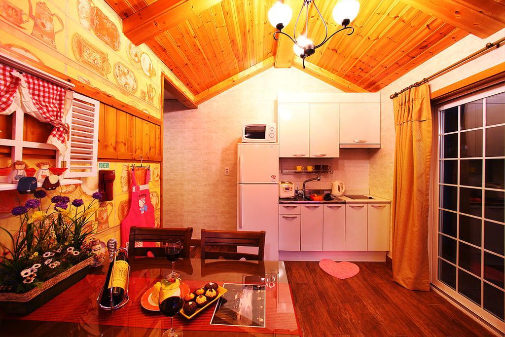 Muju Iris Pension Exterior photo